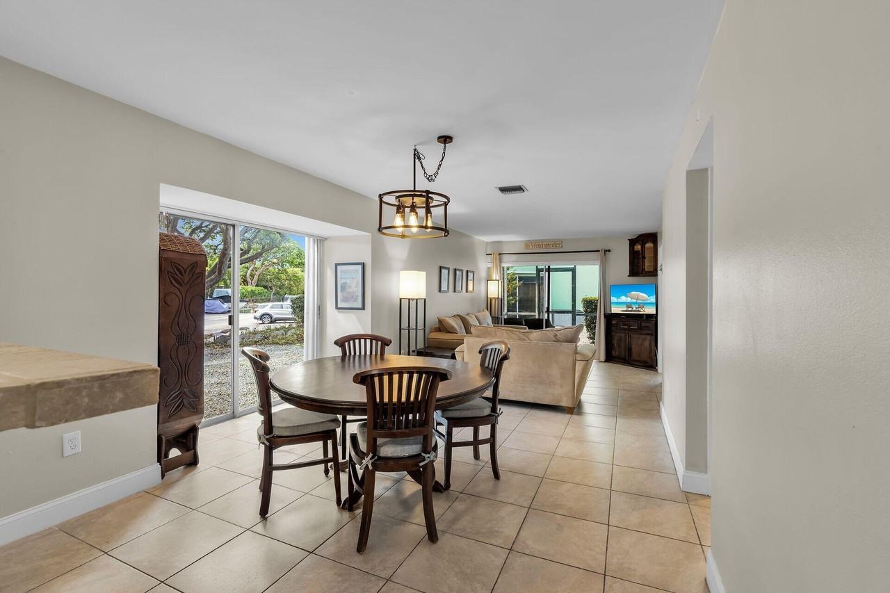 98381 Windward Ave - Photo 6 of 45