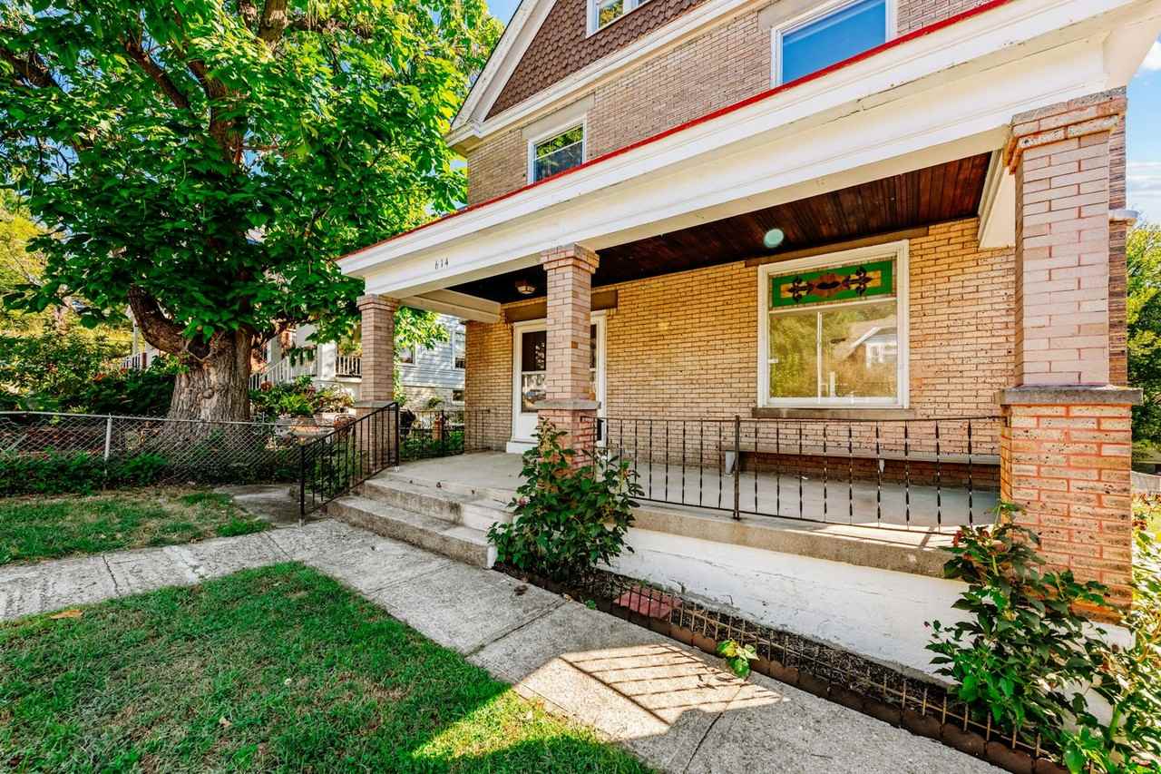 614 Hawthorne Avenue - Photo 3 of 40