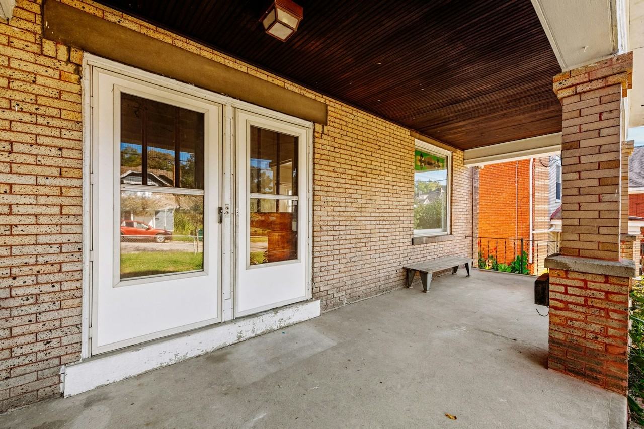 614 Hawthorne Avenue - Photo 4 of 40