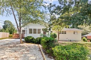 featured image of 2173 Hannah Ln