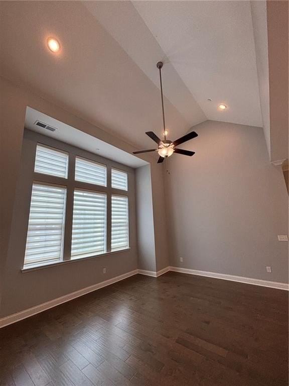 1058 Kirkland Cir - Photo 5 of 32