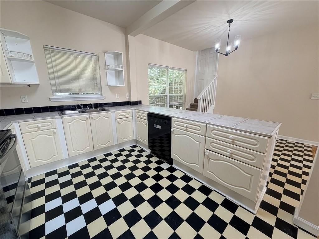 156 Red Bank Rd - Photo 5 of 34