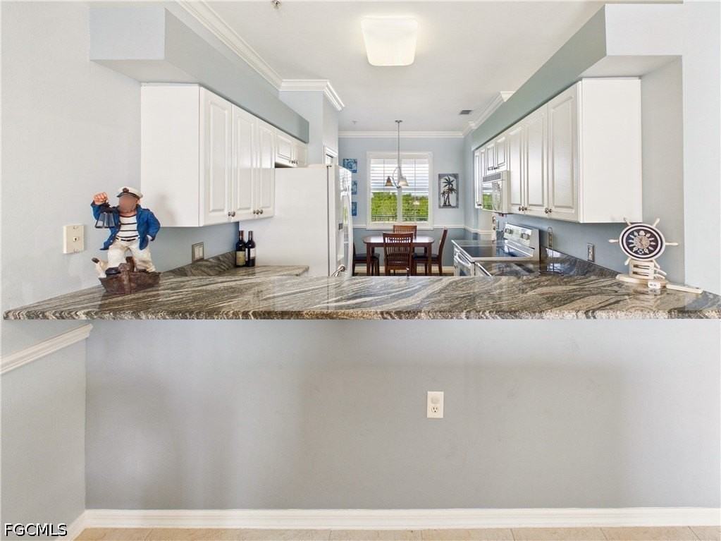 10381 Butterfly Palm Dr #944 - Photo 7 of 25