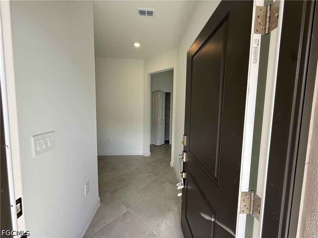 18822 Copperhead Ct N - Photo 2 of 26