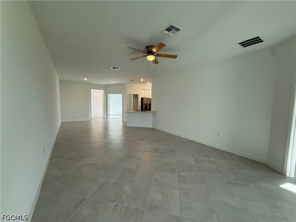 18822 Copperhead Ct N - Photo 4 of 26