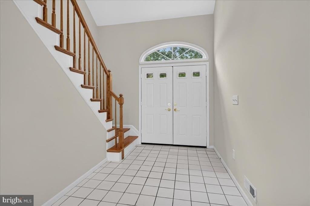 23 Westwinds Dr - Photo 2 of 35