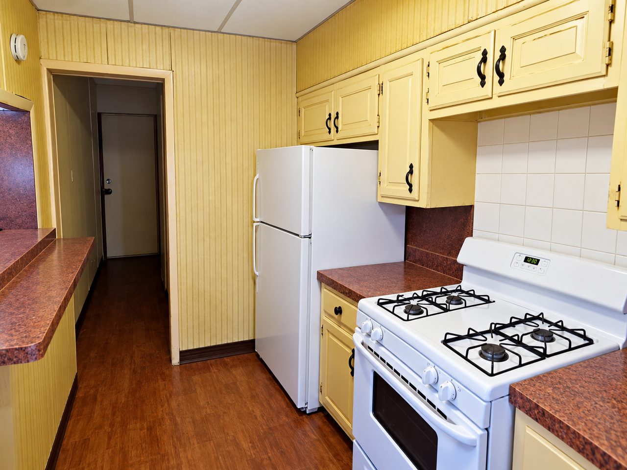 242 Saint Nicholas Ave #1A - Photo 7 of 8