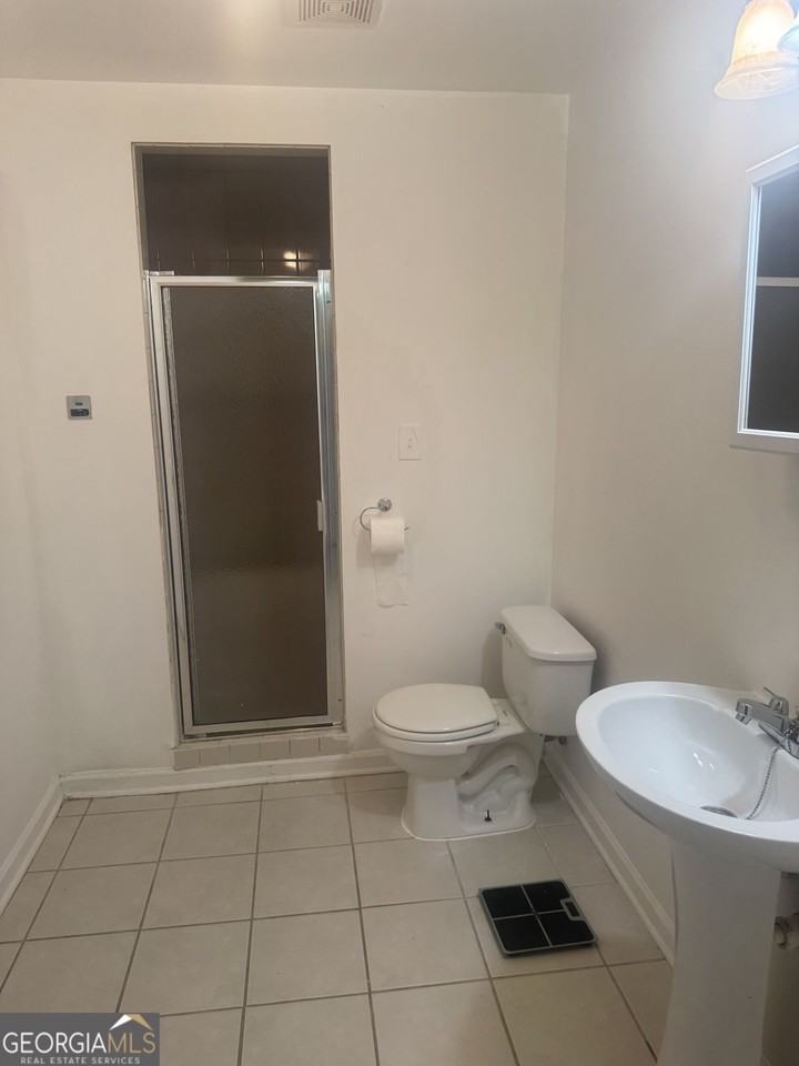 6084 Riveroak Ter - Photo 3 of 7