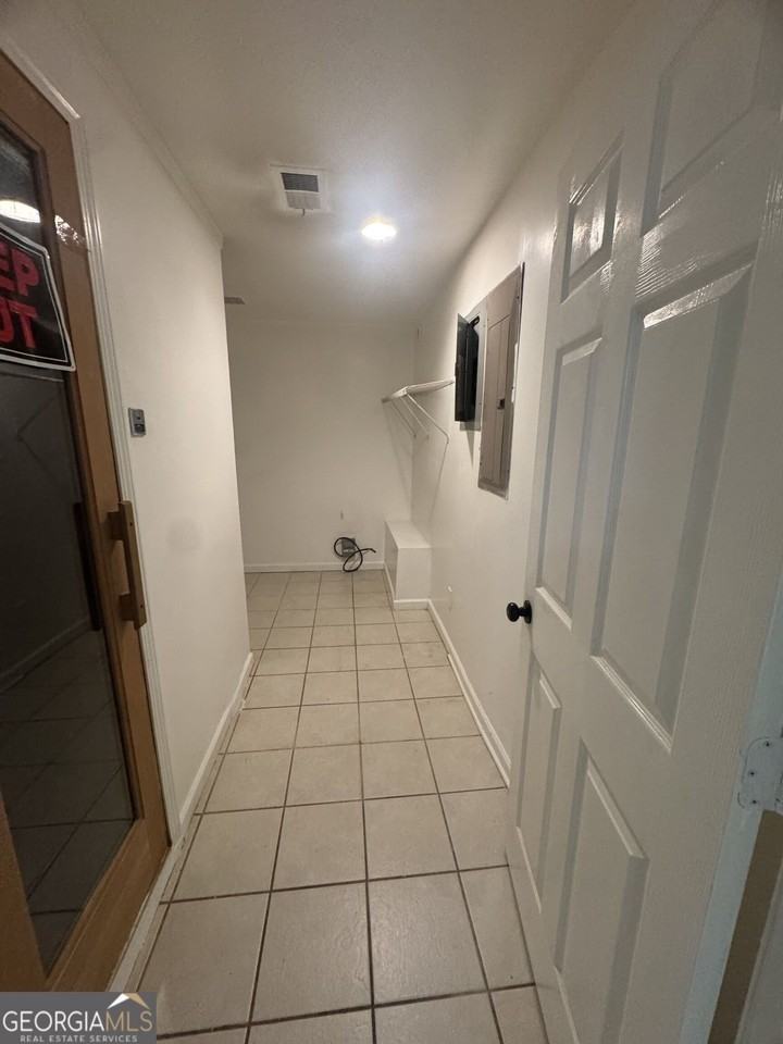 6084 Riveroak Ter - Photo 5 of 7
