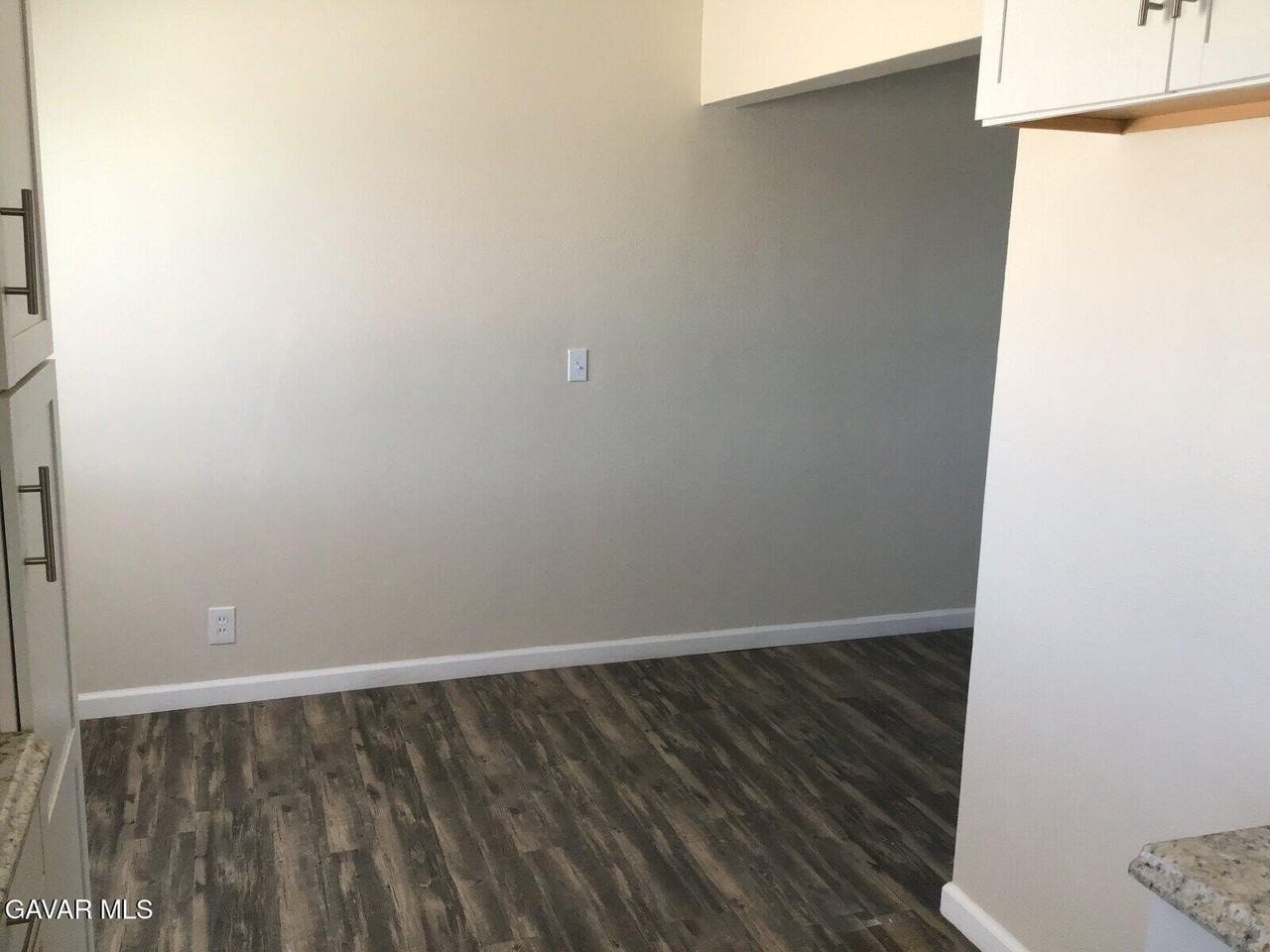 44254 Beech Ave #3 - Photo 4 of 7