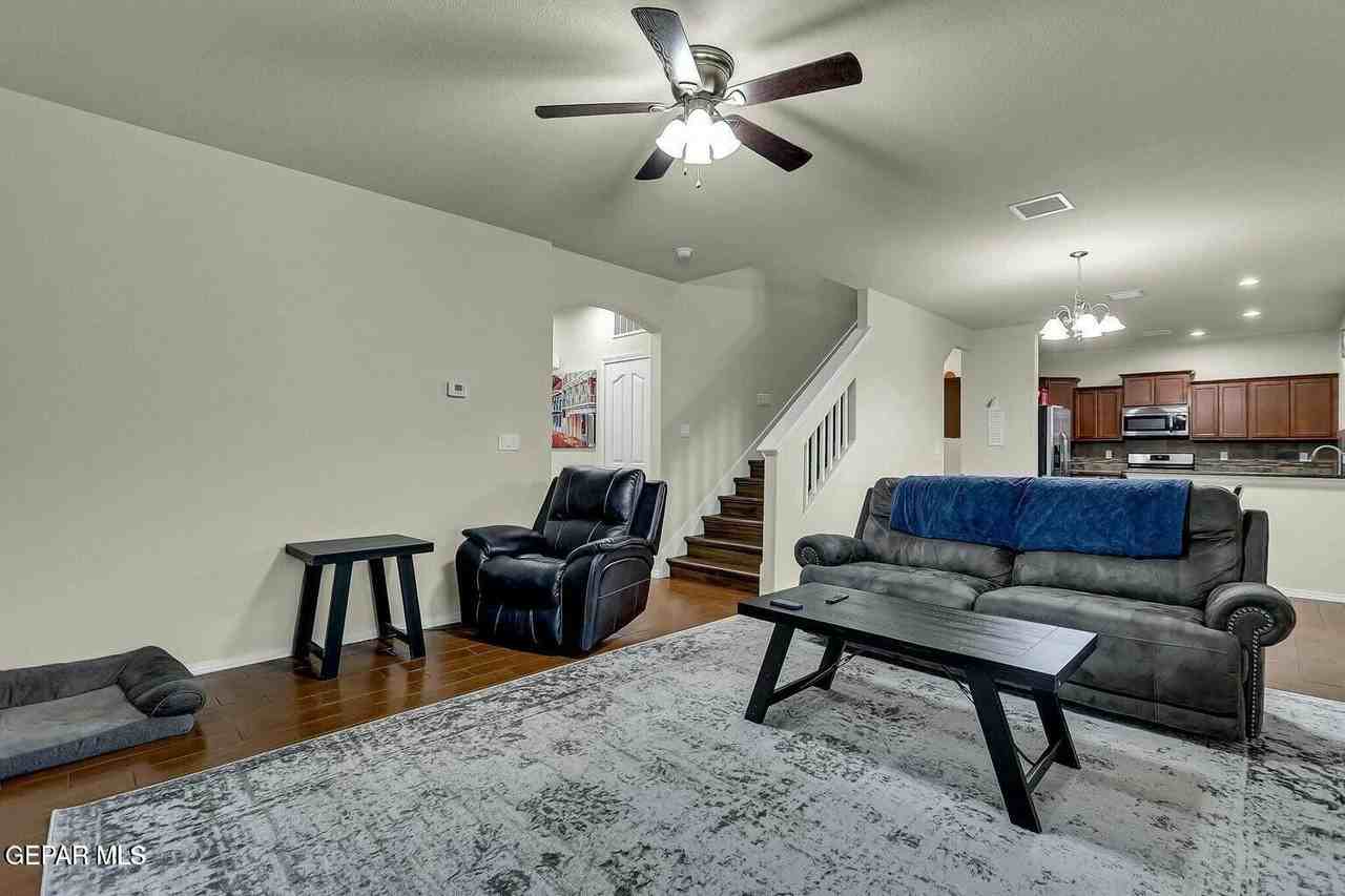 7657 Mundy Creek Dr - Photo 6 of 34