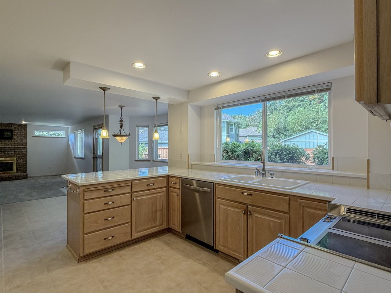7805 75th St Ne #1 - Photo 7 of 29