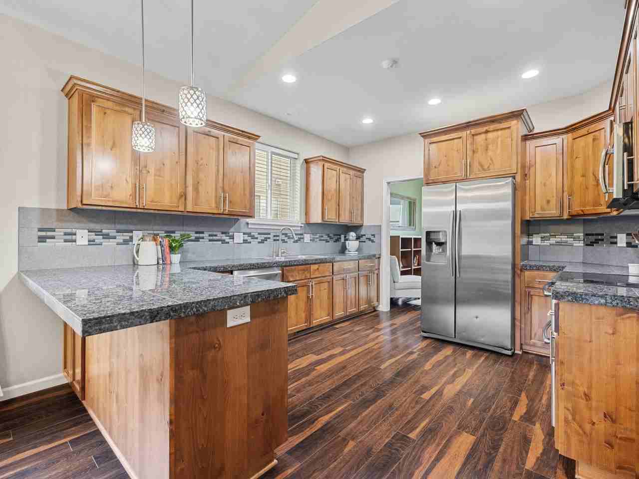 711 Pintail St Ne #1 - Photo 3 of 10