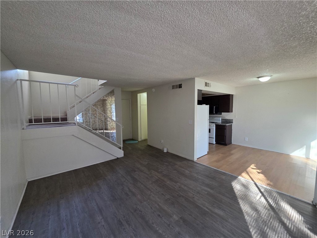 4363 Spencer St #8 - Photo 4 of 47