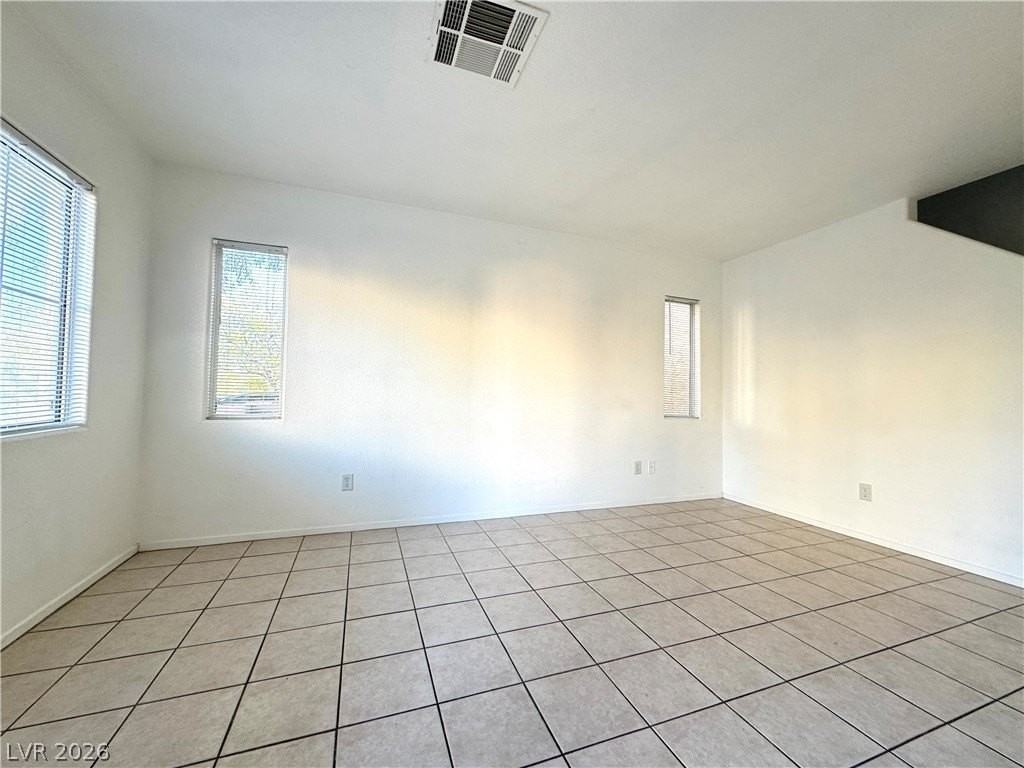 10433 Wyatt Earp Ct - Photo 4 of 28