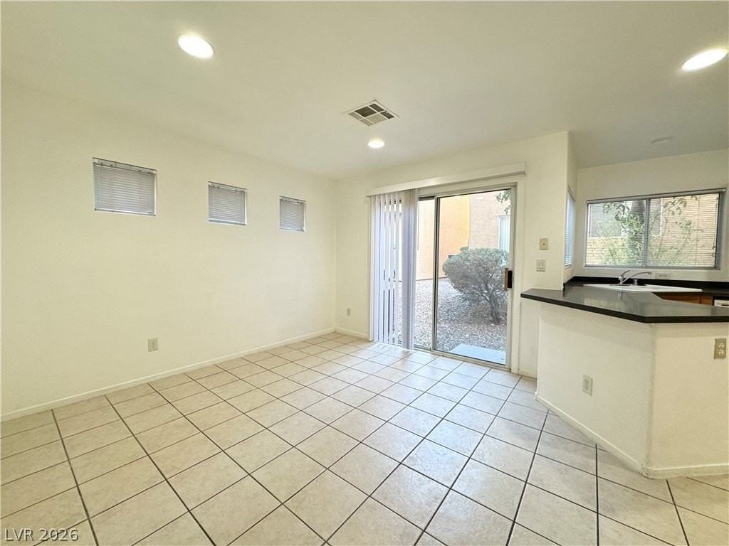 10433 Wyatt Earp Ct - Photo 6 of 28