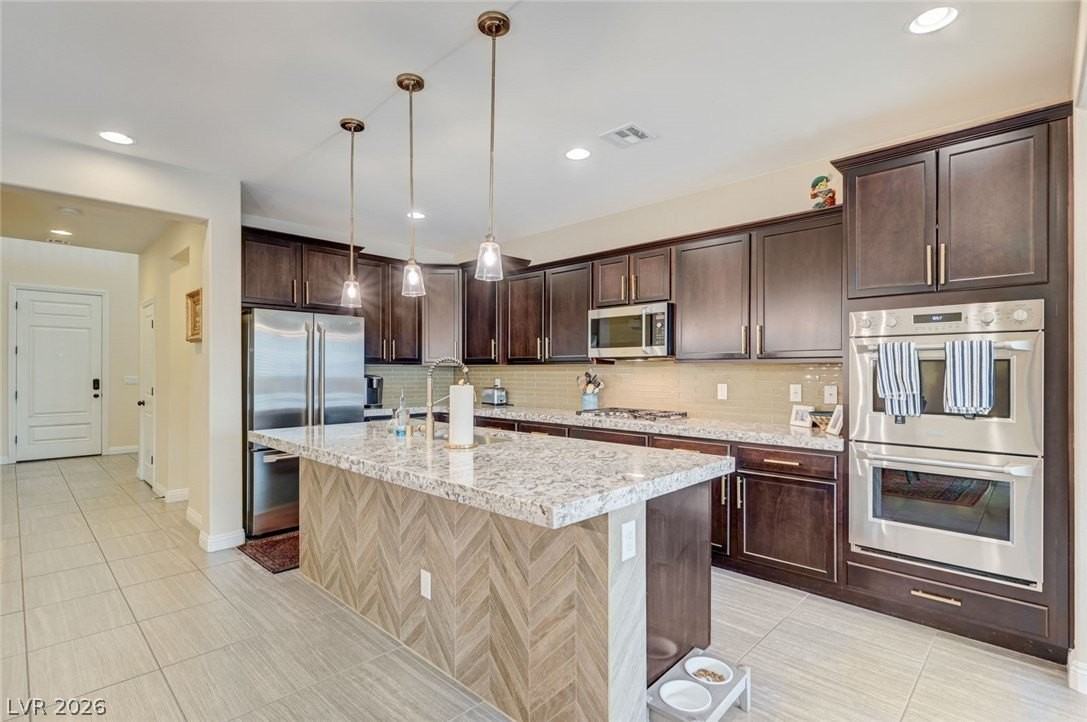 5880 Glory Heights Dr - Photo 3 of 24