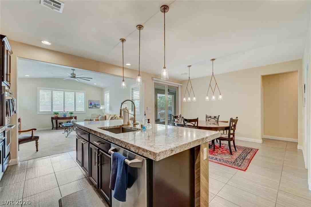 5880 Glory Heights Dr - Photo 6 of 24