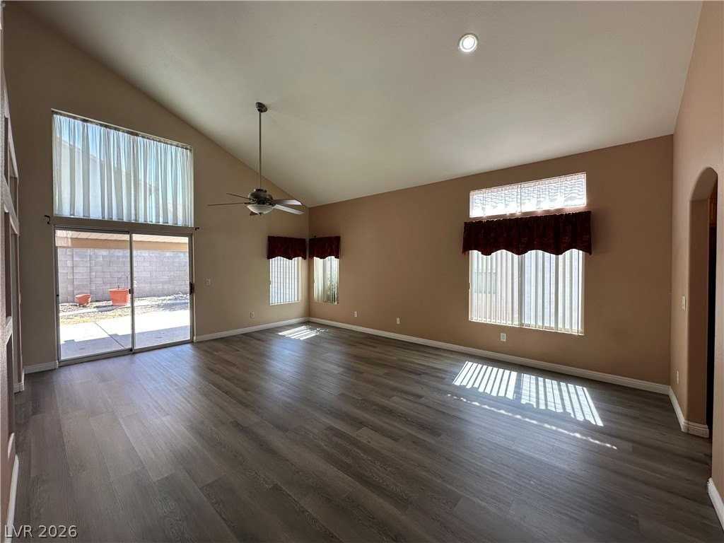 903 Sterling Thorn Ct - Photo 3 of 25
