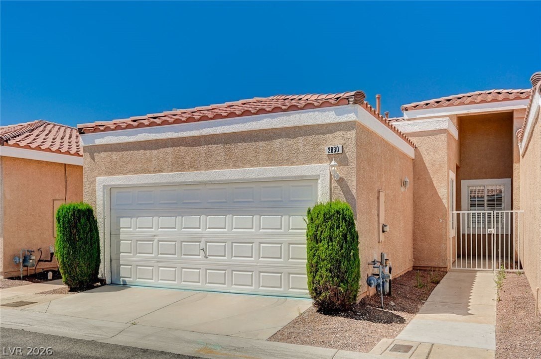 2830 Serenidad Dr - Photo 3 of 39