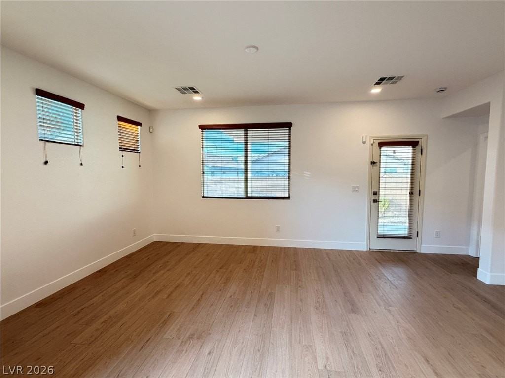 180 Flat Slate Ave - Photo 3 of 29
