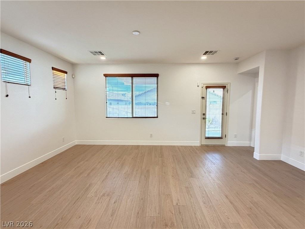 180 Flat Slate Ave - Photo 4 of 29