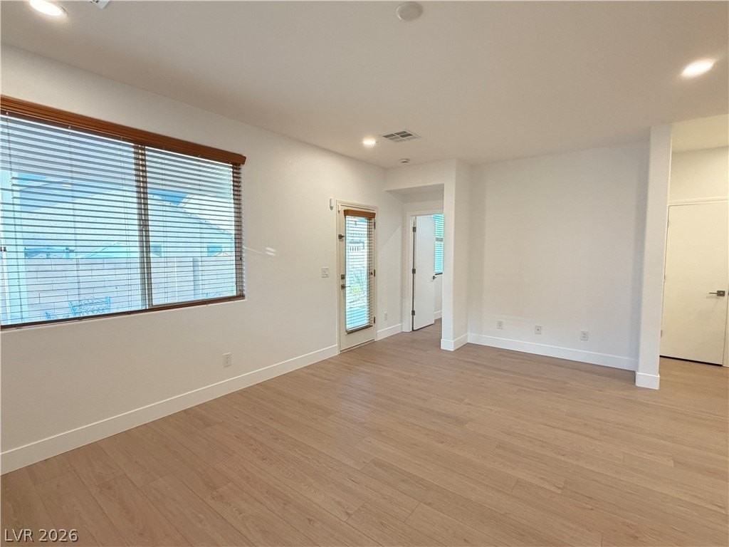180 Flat Slate Ave - Photo 6 of 29