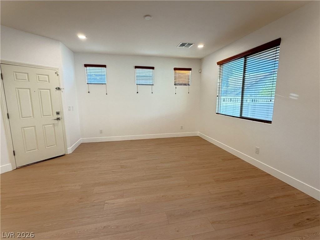 180 Flat Slate Ave - Photo 7 of 29