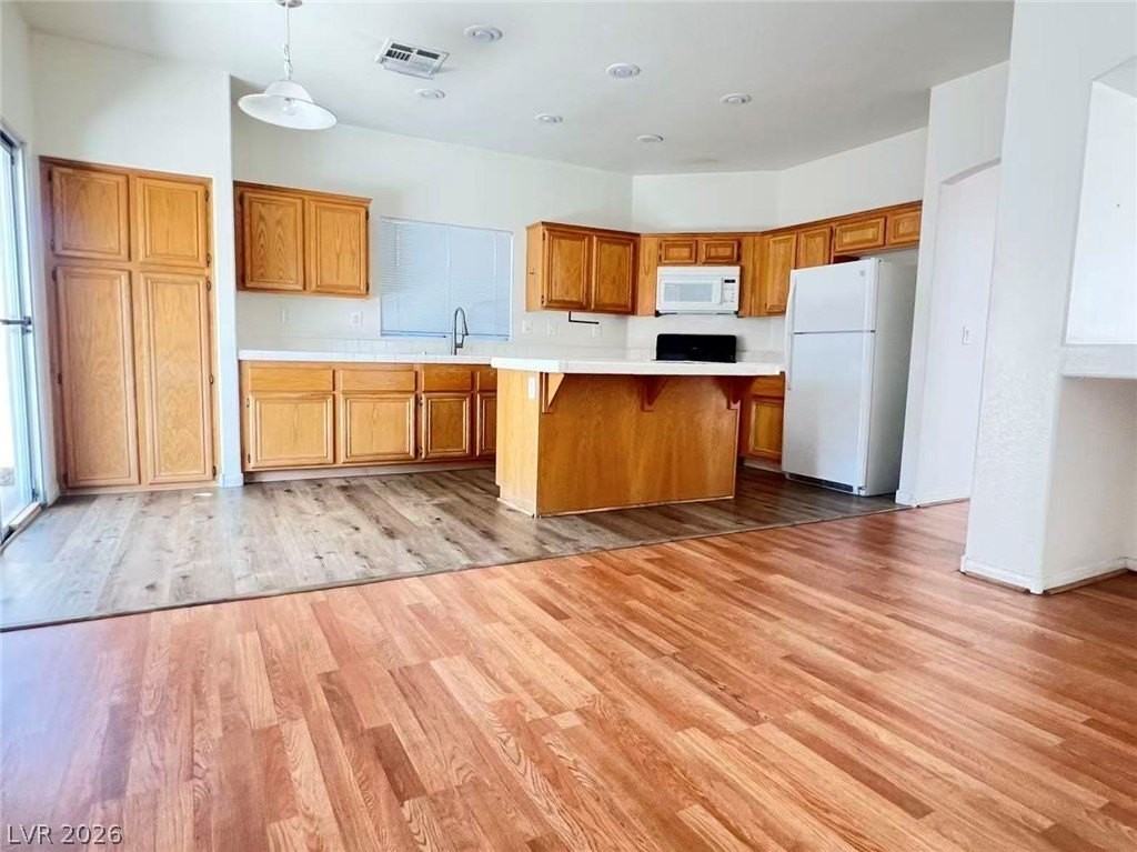 7941 Blue Brook Dr - Photo 4 of 19