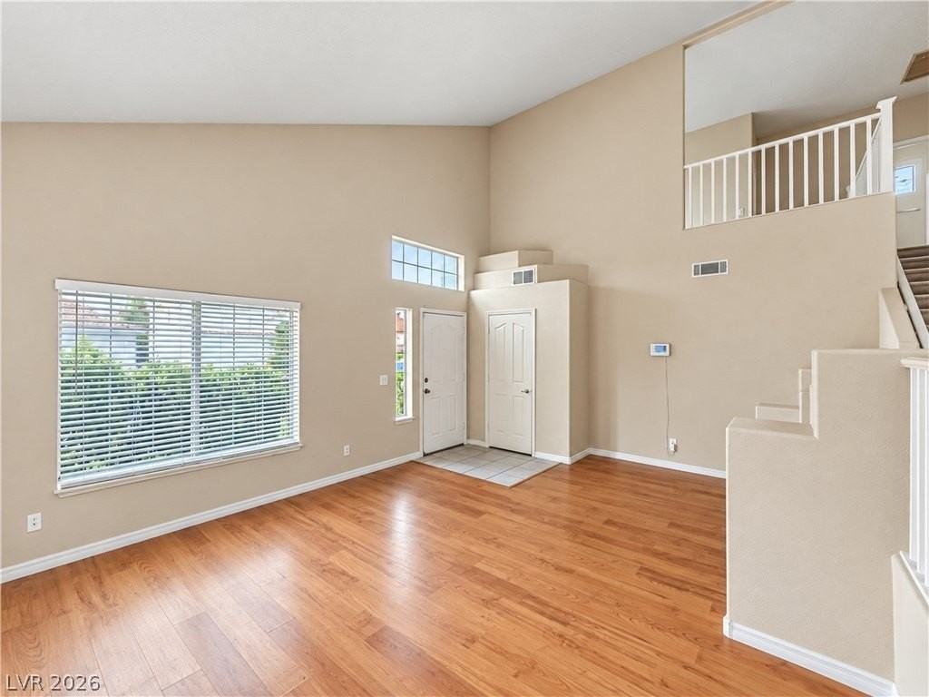 7971 Constantinople Ave - Photo 5 of 35
