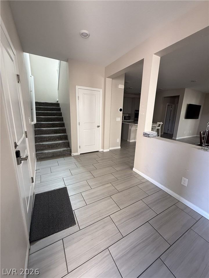 10688 Silver Pond Ave - Photo 2 of 22