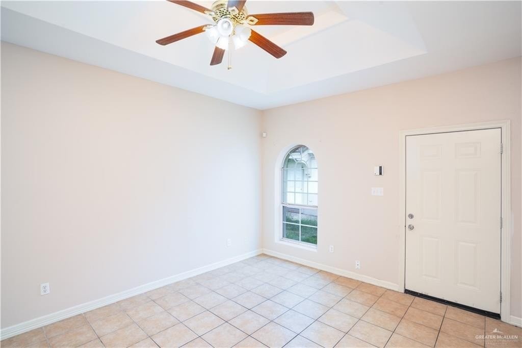 604 Buena Vista Dr #G - Photo 2 of 7