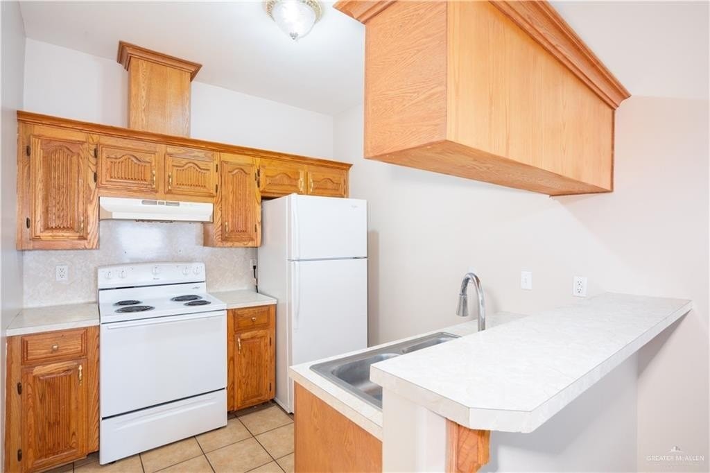 604 Buena Vista Dr #G - Photo 5 of 7