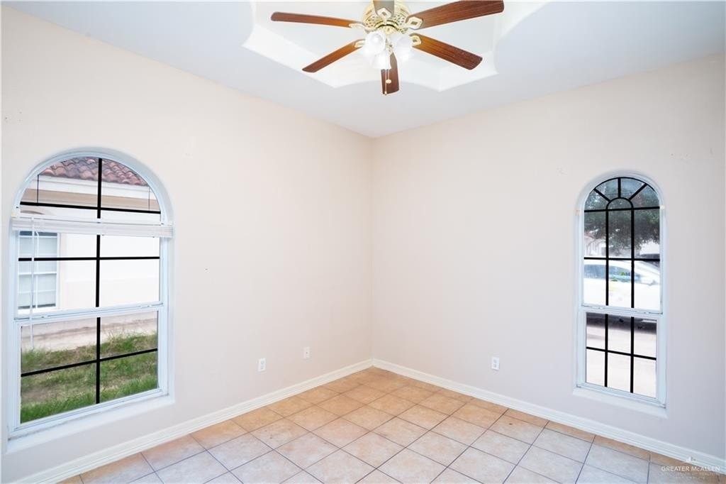 604 Buena Vista Dr #G - Photo 7 of 7