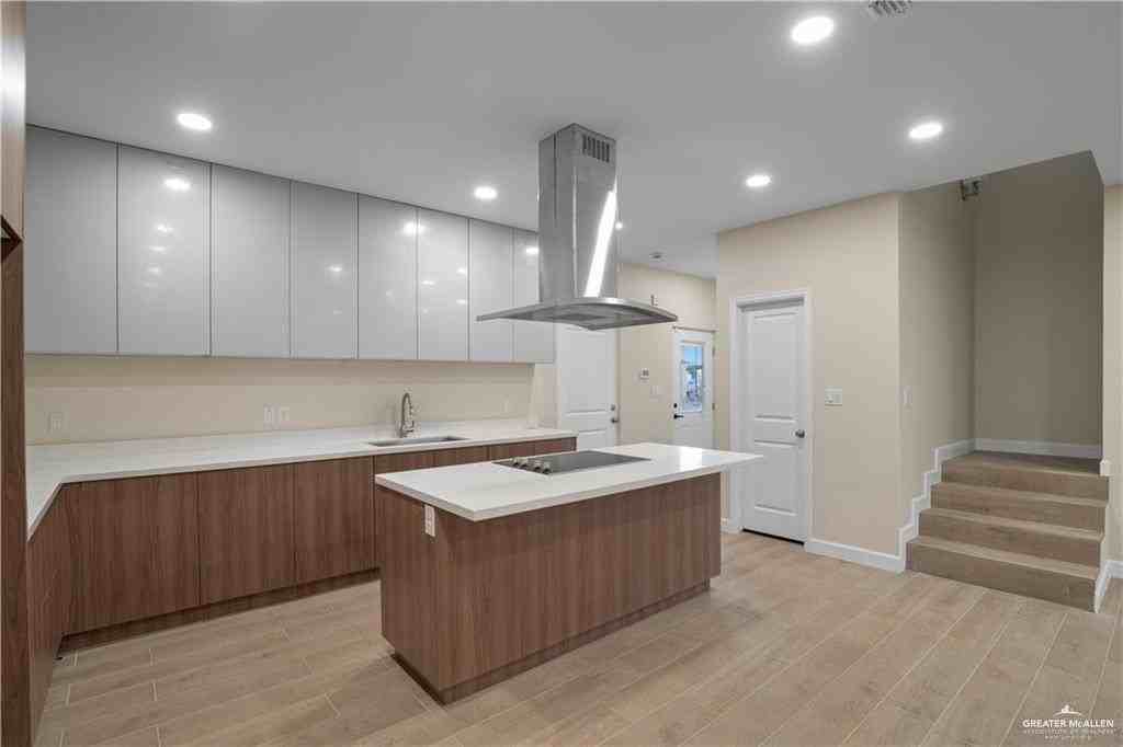 808 S Bicentennial Blvd - Photo 6 of 20