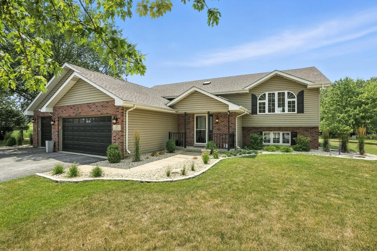 22 Summerhill Dr - Photo 2 of 30