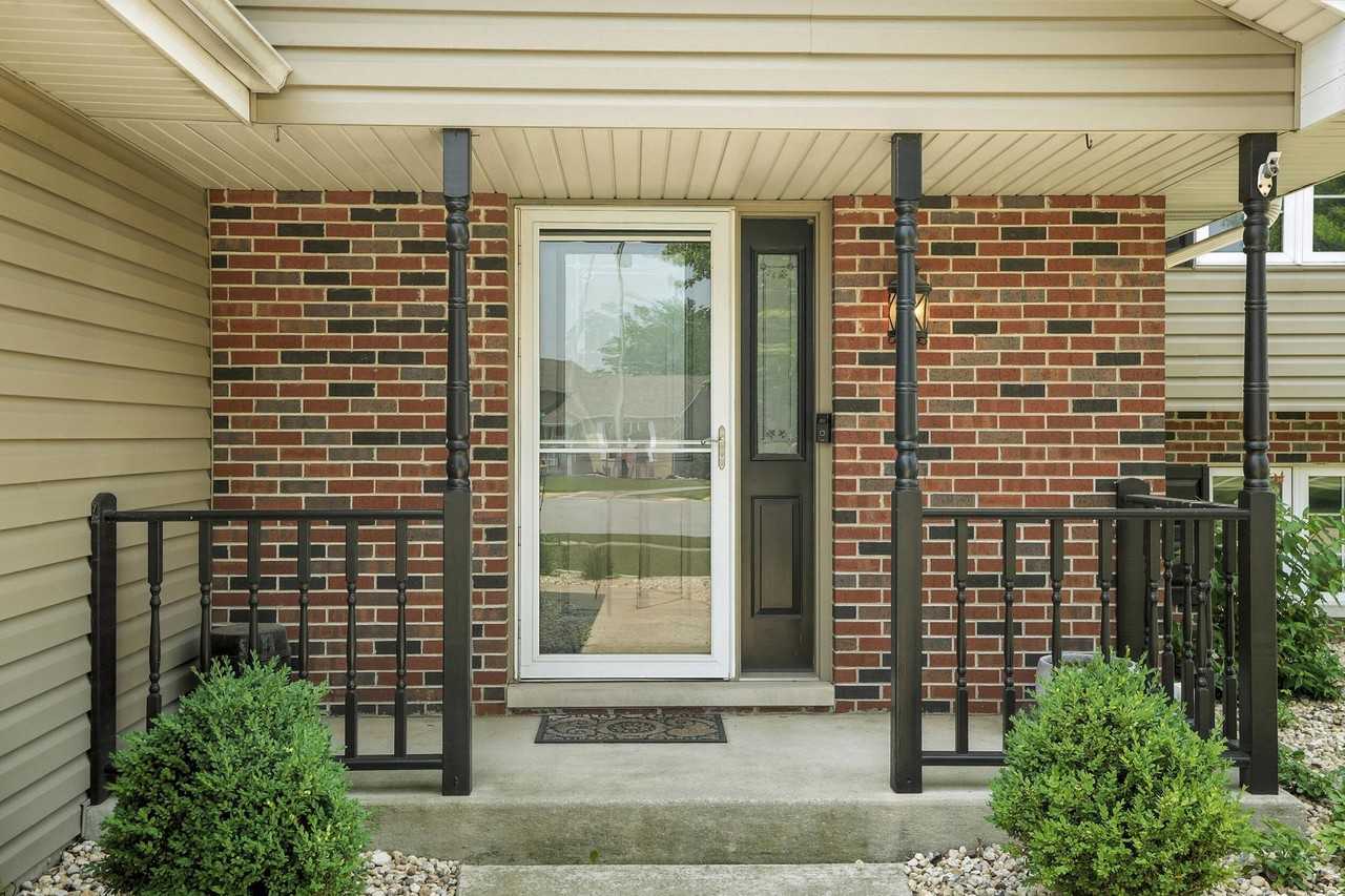 22 Summerhill Dr - Photo 3 of 30