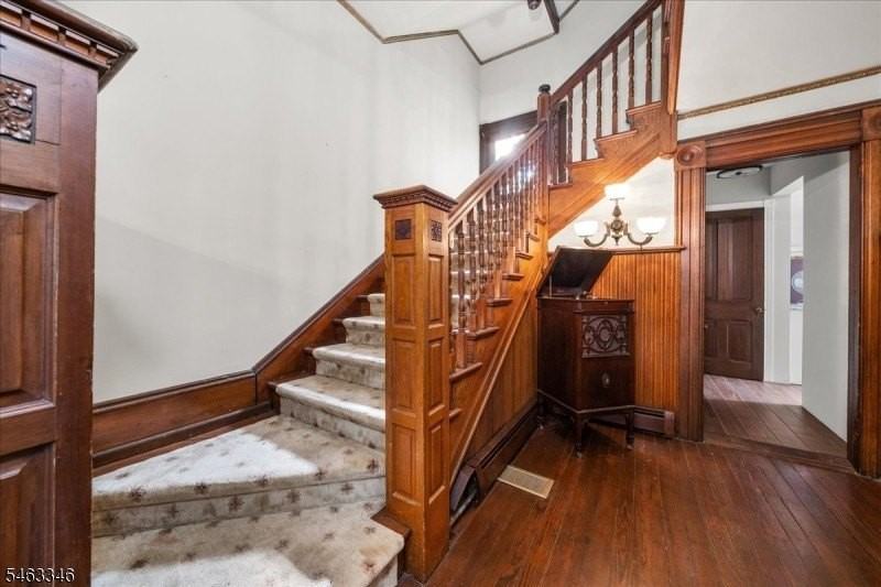 506 Windemere Ave - Photo 4 of 50