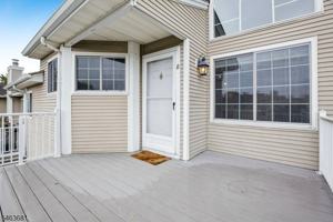 featured image of 8 Bentley Ct