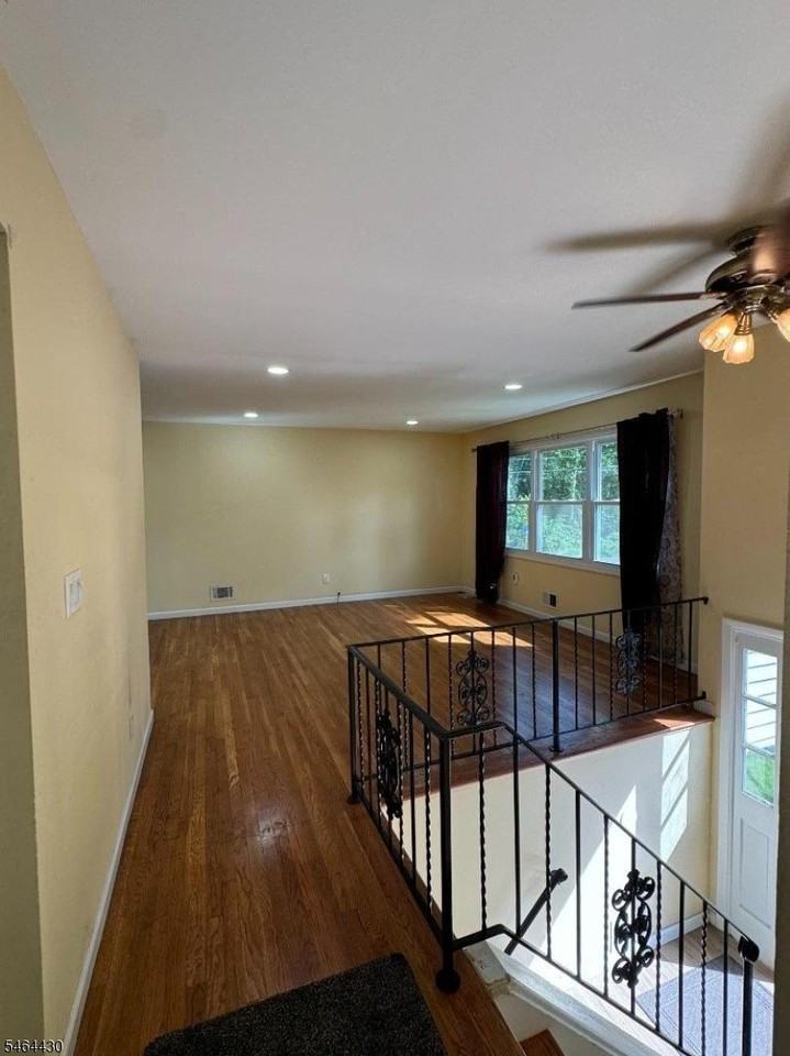 337 Jamestown Rd - Photo 5 of 31