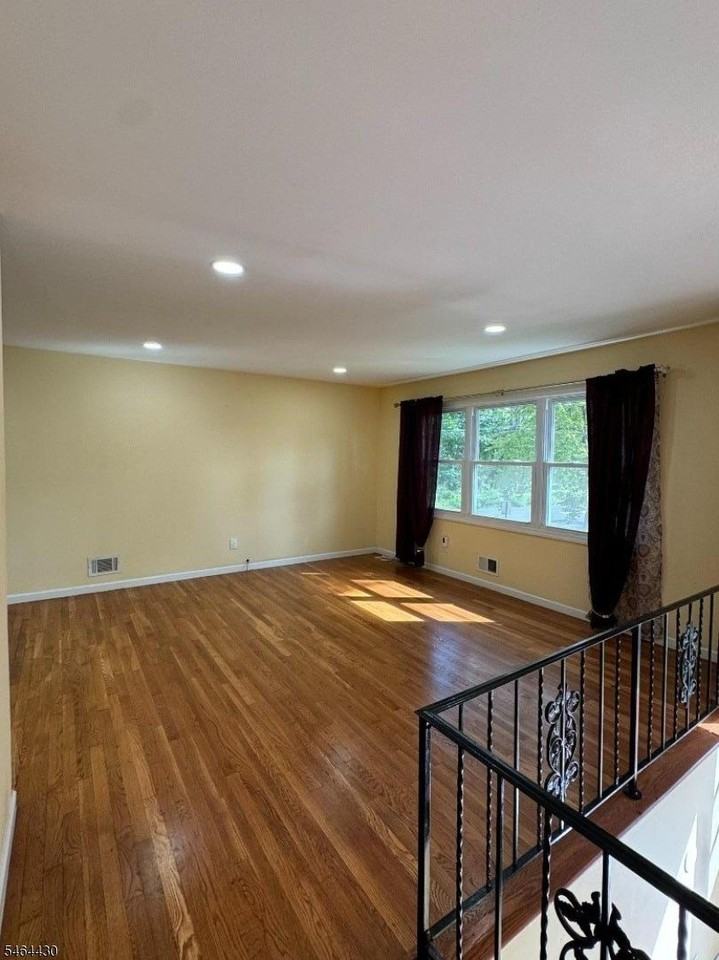 337 Jamestown Rd - Photo 7 of 31