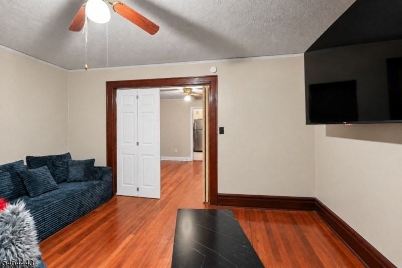 46 Norwood Ave - Photo 6 of 15