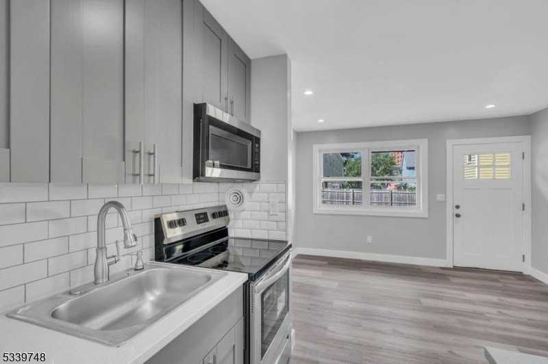 1300 Fulton St #4 - Photo 3 of 8