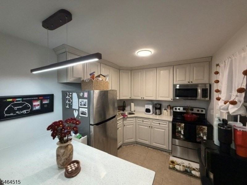203 N Beverwyck Rd #5 - Photo 3 of 9