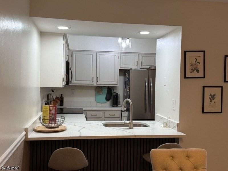 321 Ringwood Ave - Photo 5 of 19