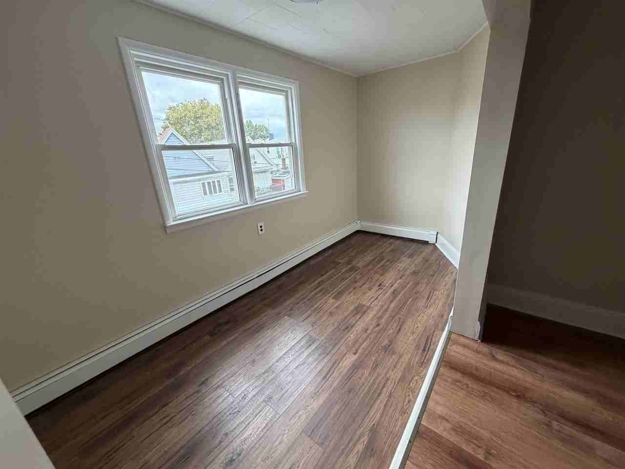 89 W 17th St - Photo 2 of 7