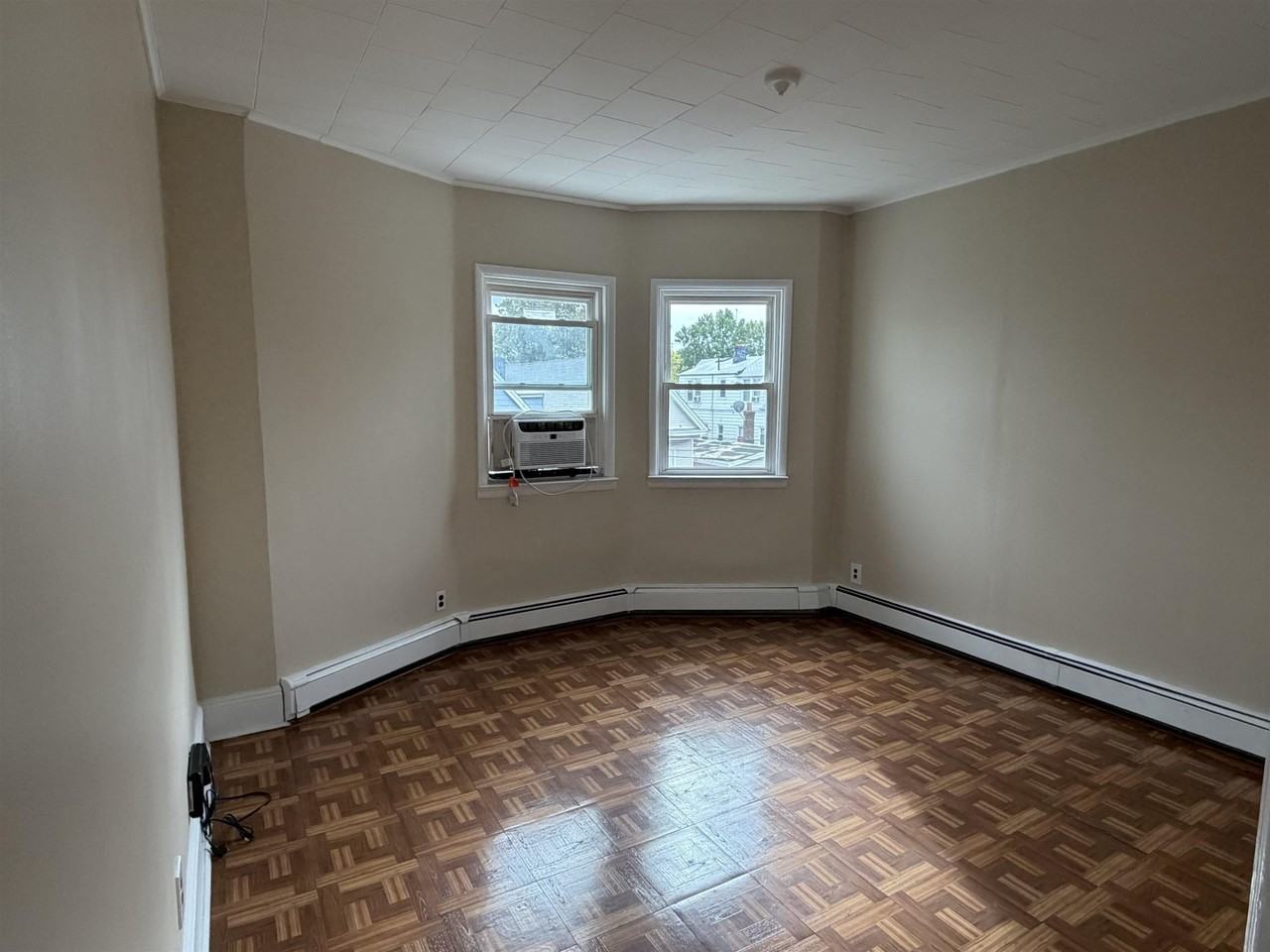 89 W 17th St - Photo 3 of 7