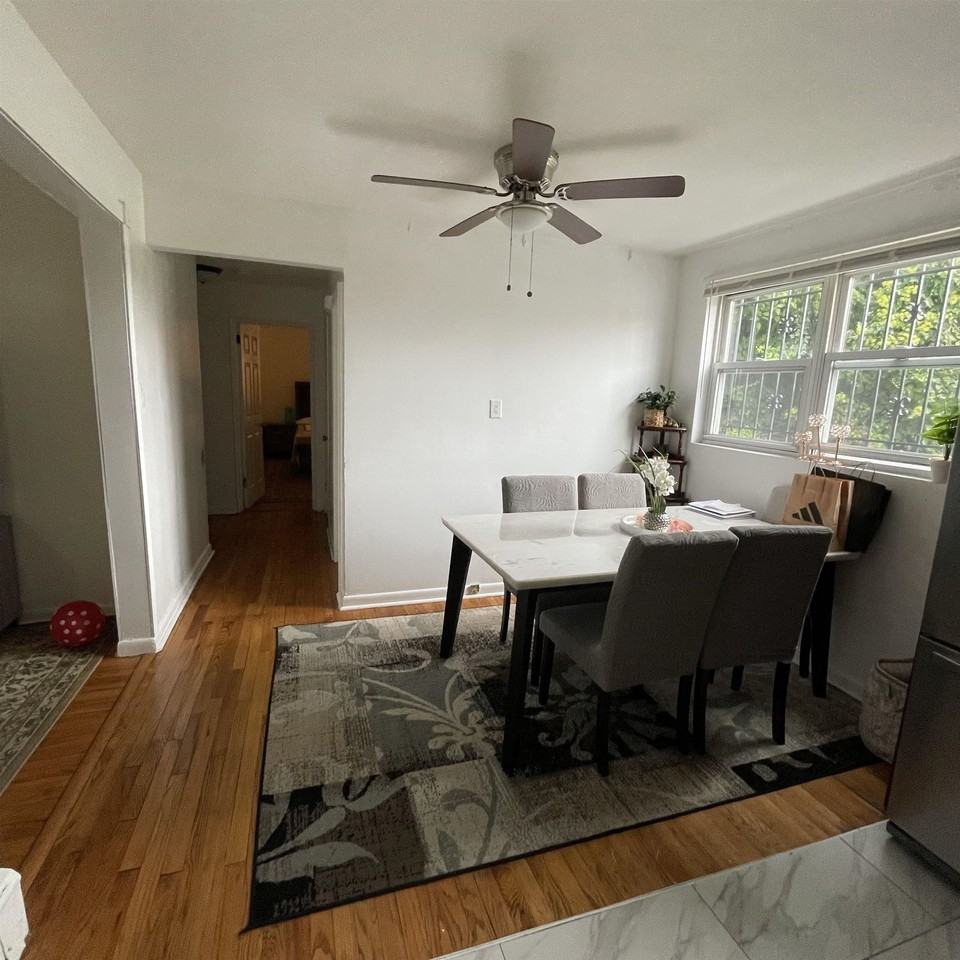 420A Wayne St #A - Photo 4 of 12