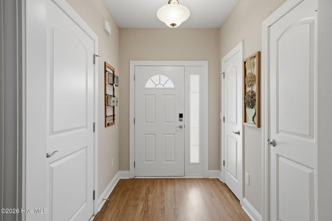 7605 Privateer Loop - Photo 4 of 32
