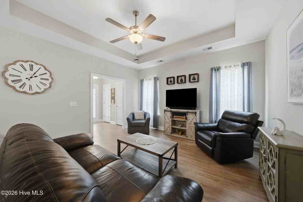 7605 Privateer Loop - Photo 7 of 32